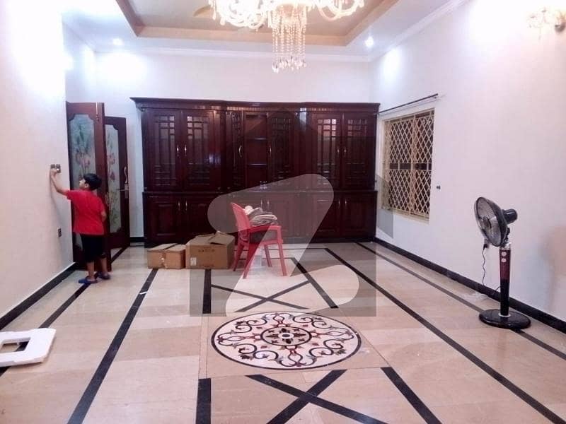 G-11/2 FULL HOUSE AVAILABLE FOR RENT G-11/2 FULL HOUSE AVAILABLE FOR RENT