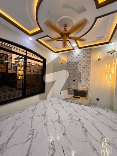 Prime Location Lower Portion Of 5 Marla Is Available For Rent