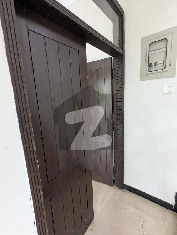 ای ۔ 11 اسلام آباد میں 3 کمروں کا 10 مرلہ بالائی پورشن 95.0 ہزار میں کرایہ پر دستیاب ہے۔ ای ۔ 11 اسلام آباد میں 3 کمروں کا 10 مرلہ بالائی پورشن 95.0 ہزار میں کرایہ پر دستیاب ہے۔