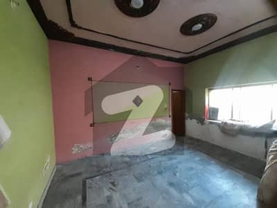 10 Marla House Available For Sale In Bank Coloney