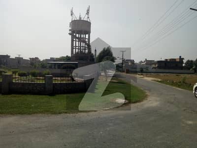 1 Kanal Best Location For Built Home Near park Mosque And Main Road Plot For Sale