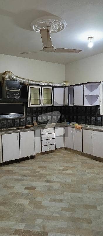 1100 Square Yard Bungalow For Rent