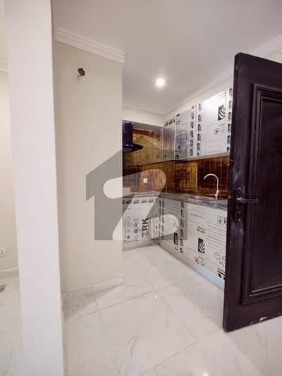 BRAND NEW 2 BED APARTMENT FOR SALE IN REASONABLAE PRICE SECTOR E BAHRIA TOWN LAHORE