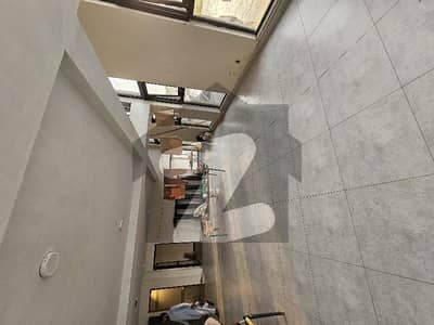 8 marla corner full building for rent huge car parking