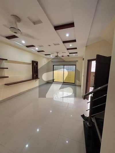 Beautiful new house portion for rent