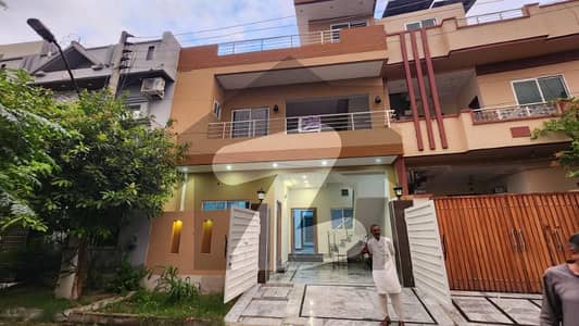 5 Marla House For Sale - 2 crore 10 lakh-