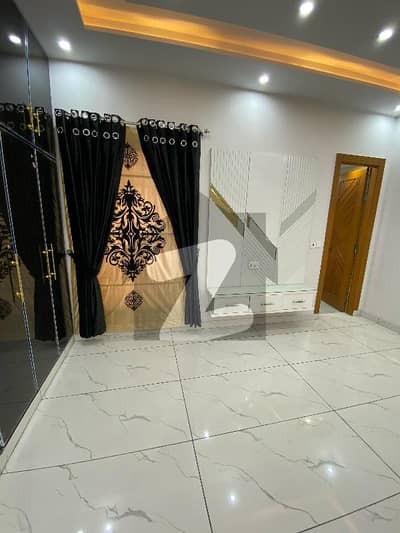 Spacious Good Location House Is Available In Allama Iqbal Town For sale