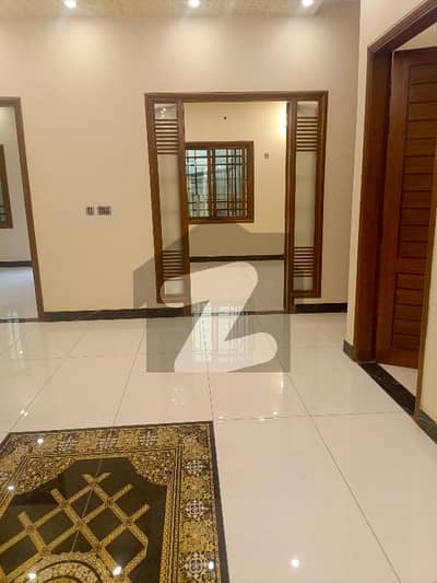 گلشنِ اقبال گلشنِ اقبال ٹاؤن,کراچی میں 4 کمروں کا 10 مرلہ بالائی پورشن 1.25 لاکھ میں کرایہ پر دستیاب ہے۔