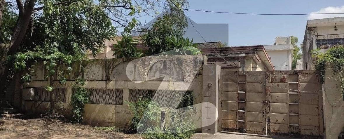 F-6/1 Old House Available On Plot Rate F-6/1 Old House Available On Plot Rate