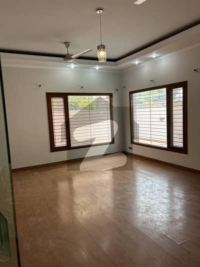 500 Sq Yards Bungalow For Rent