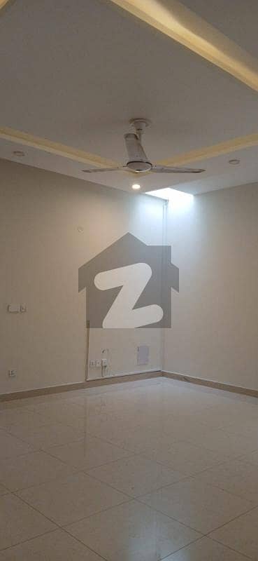 Sector J 10 Marla House's Upper Portion For Rent In Bahria Enclave Islamabad