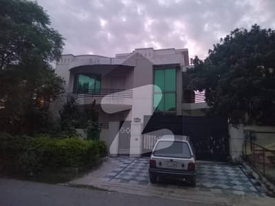 1 Kanal House For Rent In Sector F-11/3 With Basement