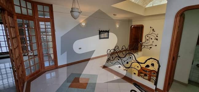 Prime Location 300 Square Yards House In DHA Phase 4 Best Option