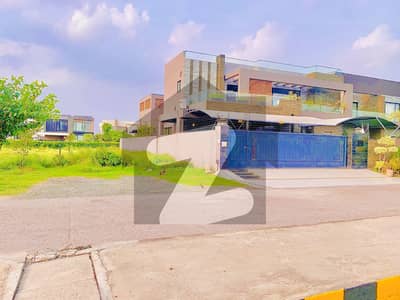20 Marla Plot Available Surrounding Houses Available For Sale in Phase 7 Block Z2 in Numbering 1213 20 Marla Plot Available Surrounding Houses Available For Sale in Phase 7 Block Z2 in Numbering 1213