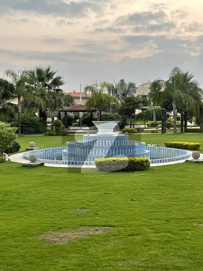 This Plot Near To Park Mosque And Markeet Very Hot And Attractive Location