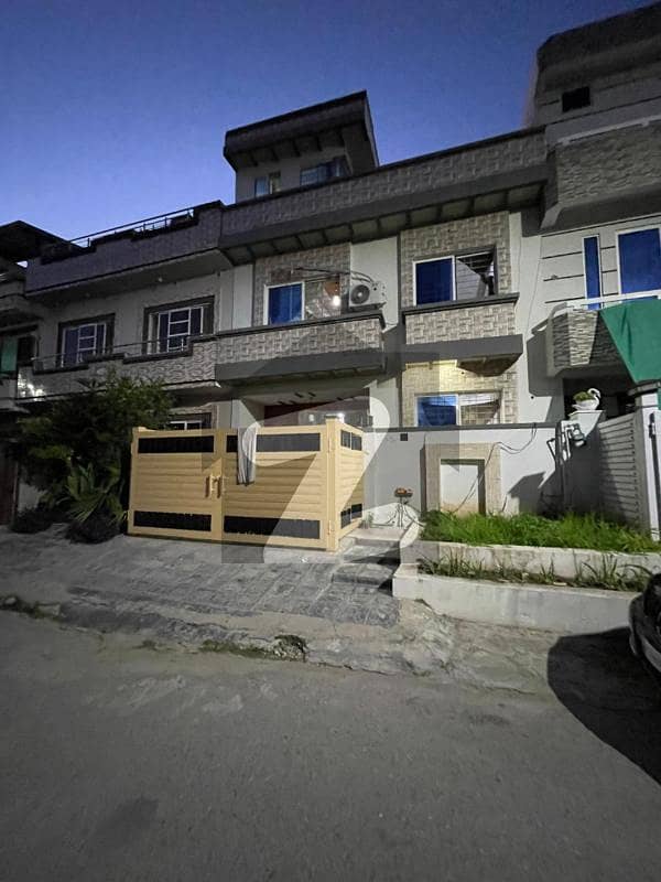 جی ۔ 13/1 جی ۔ 13,اسلام آباد میں 4 کمروں کا 4 مرلہ مکان 3.5 کروڑ میں برائے فروخت۔ جی ۔ 13/1 جی ۔ 13,اسلام آباد میں 4 کمروں کا 4 مرلہ مکان 3.5 کروڑ میں برائے فروخت۔