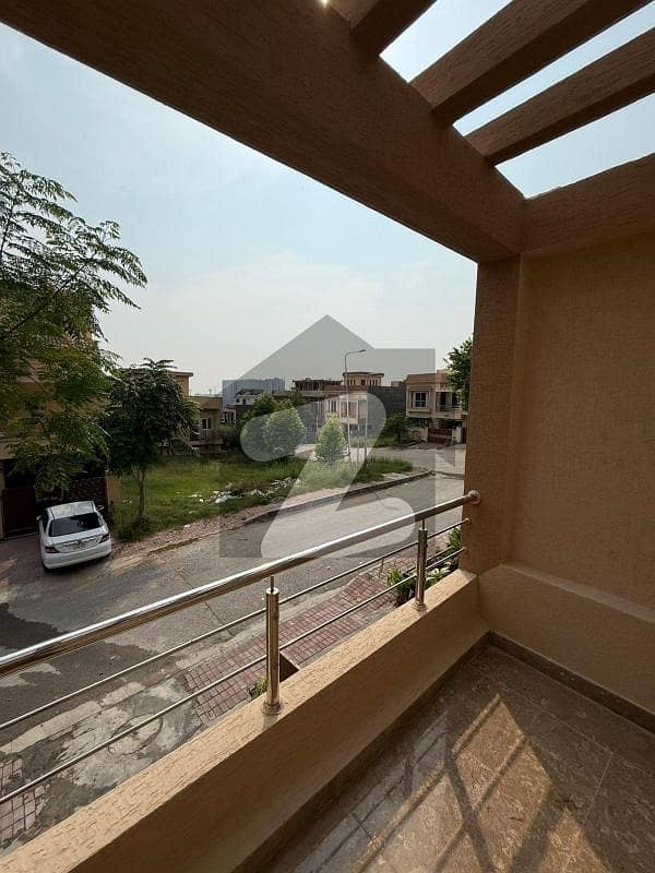 JUST LIKE NEW HOUSE FOR SALE WITH GASS