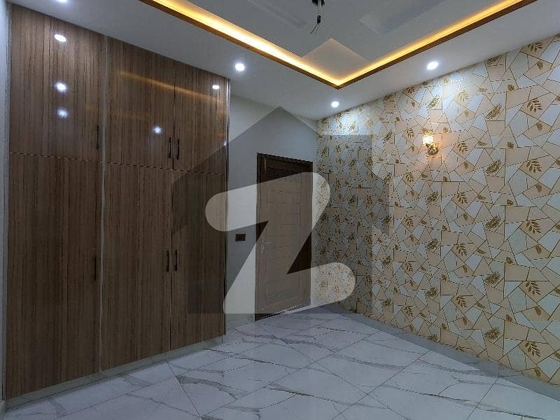 House In DHA Phase 6 For rent House In DHA Phase 6 For rent