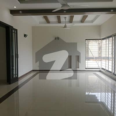 ڈی ایچ اے فیز 1 ڈیفنس (ڈی ایچ اے),لاہور میں 2 کمروں کا 1 کنال بالائی پورشن 85.0 ہزار میں کرایہ پر دستیاب ہے۔