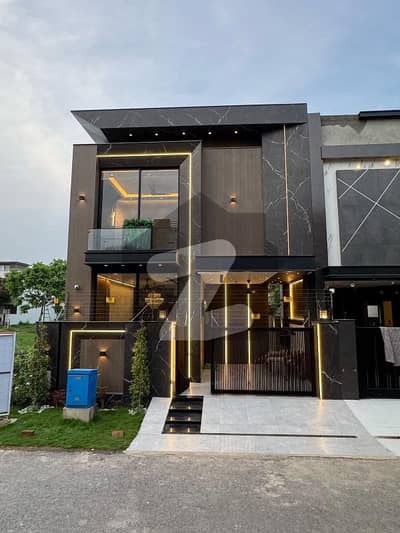 5 Marla Brand New Top Quality Ultra Modern Luxury Villa For Sale In DHA