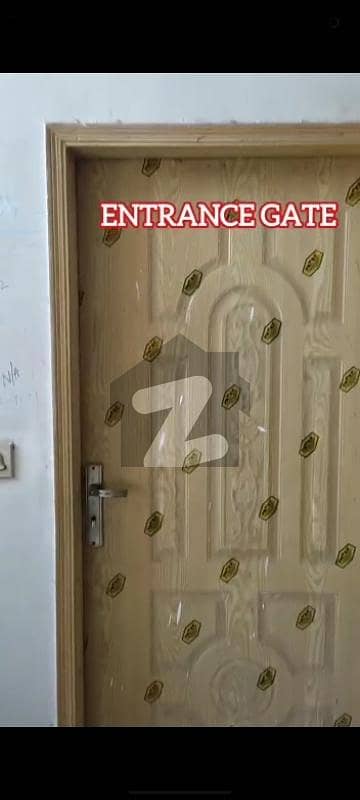 1100 SQ FT APARTMENT IS AVAILABLE FOR SALE