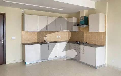 01 BEDROOM LUXURY UNFURNISHED APARTMENT AVAILBLE FOR RENT AT GULBERG GREEEN ISLAMABAD