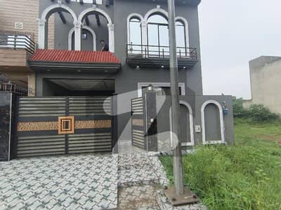 5 Marla Brand New House Phase 1 Sui Gas and Wapda Meter Installed 40 feet road New Lahore City For Sale