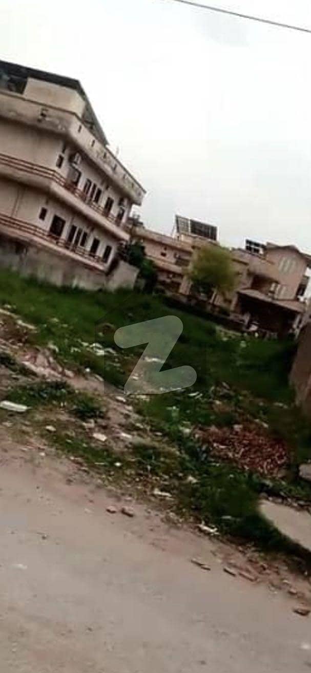 9 Marla Ideal Location Plot Available 9 Marla Ideal Location Plot Available