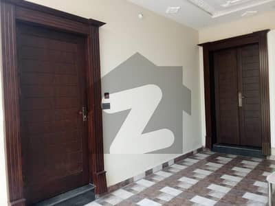 10 MARLA BRAND NEW HOUSE FOR SALE 10 MARLA BRAND NEW HOUSE FOR SALE