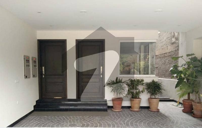 Spacious House Is For Sale In F-7 Spacious House Is For Sale In F-7