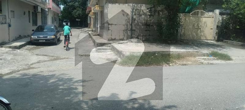 1250 Square Feet House Is Available For sale