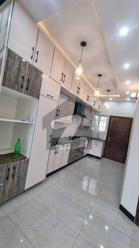 BEAUTIFUL LOCATION BRAND NEW HOUSE FOR SALE BEAUTIFUL LOCATION BRAND NEW HOUSE FOR SALE