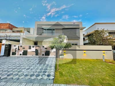 ڈی ایچ اے ڈیفینس فیز 2 ڈی ایچ اے ڈیفینس,اسلام آباد میں 1 کنال مکان 10.5 کروڑ میں برائے فروخت۔