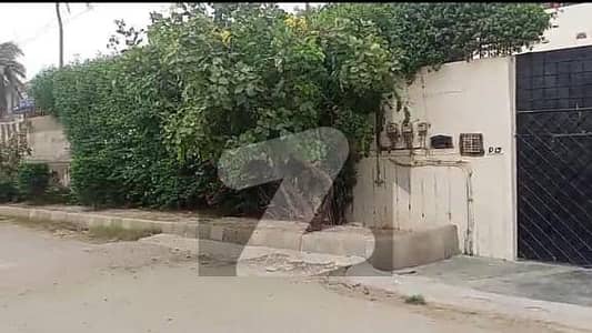 Bungalow For Sale (Corner)Best Investment Purpose