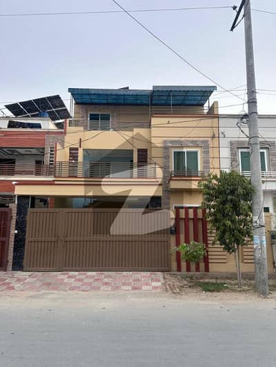 نیو سیٹلائٹ ٹاؤن بہاولپور میں 6 کمروں کا 10 مرلہ مکان 3.1 کروڑ میں برائے فروخت۔