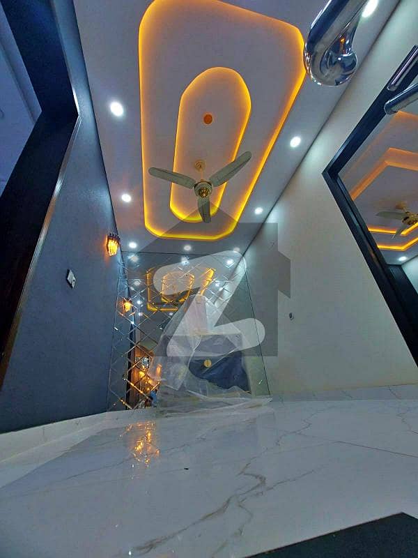 10 MARLA MODERN DESIGNER STUNNING VILLA 10 MARLA MODERN DESIGNER STUNNING VILLA
