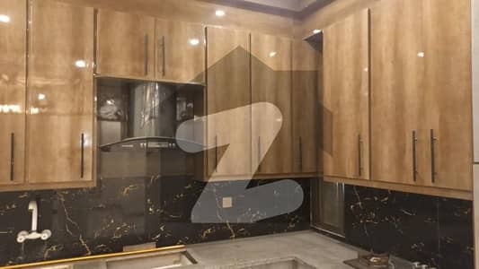 Prime Location Flat For rent In Beautiful Shaheed Millat Road