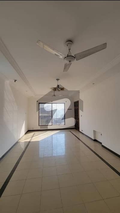 10 Marla Double story brand new House for rent available in Pakistan Town phase 6 Bedroom TV lounge Drawing Room 10 Marla Double story brand new House for rent available in Pakistan Town phase 6 Bedroom TV lounge Drawing Room