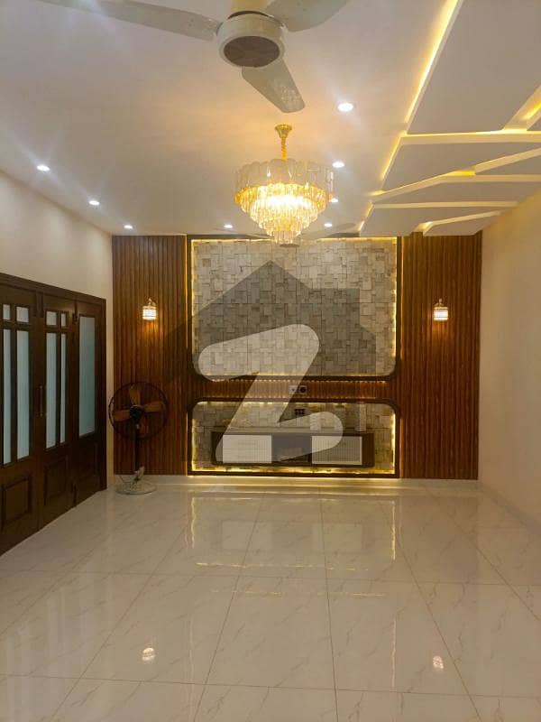 10 Marla House for rent 10 Marla House for rent