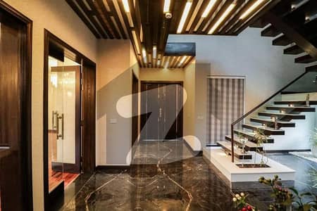01 Kanal Modren Design House For Rent In DHA Phase 7 Lahore.