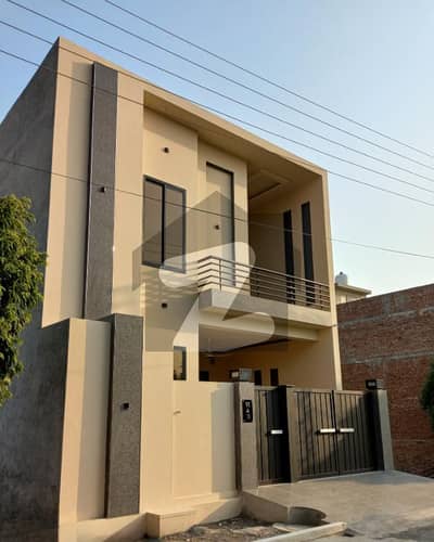 Modern House Located next to community Park in Jinnah Garden Housing Society (Block-A)