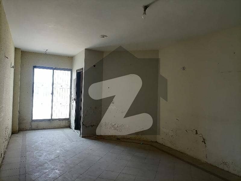 A Prime Location Office Of 400 Square Feet In Gulberg