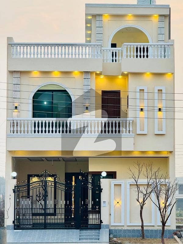 Brand New 4 Marla House Brand New 4 Marla House