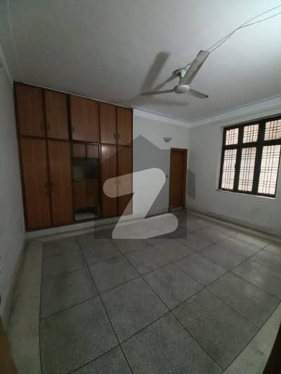 10 Marla Full House For Rent