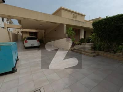 1000 Square Yards House In Karachi Is Available For sale