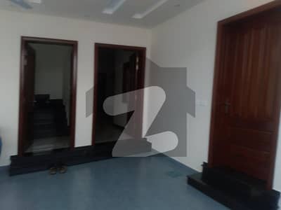 ٹاپ سٹی 1 - بلاک اے ٹاپ سٹی 1,اسلام آباد میں 5 کمروں کا 10 مرلہ مکان 4.8 کروڑ میں برائے فروخت۔