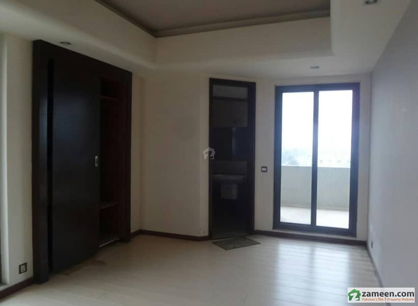 1st Floor Flat Is Available For Rent