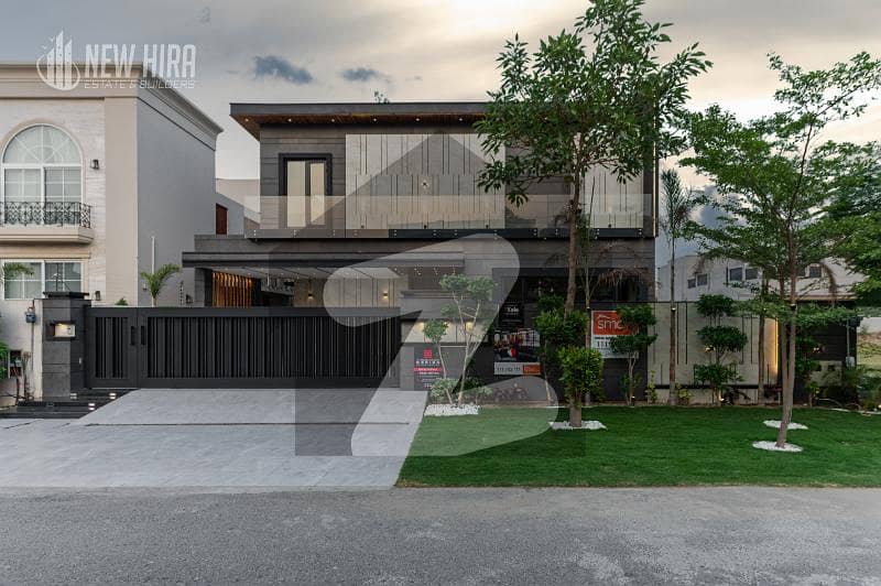 LUXURIOUS & GRACEFUL HOUSE AVAILABLE FOR SALE LUXURIOUS & GRACEFUL HOUSE AVAILABLE FOR SALE