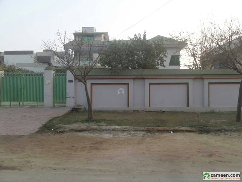 Double Story Beautiful Furnished Corner Bungalow For Rent