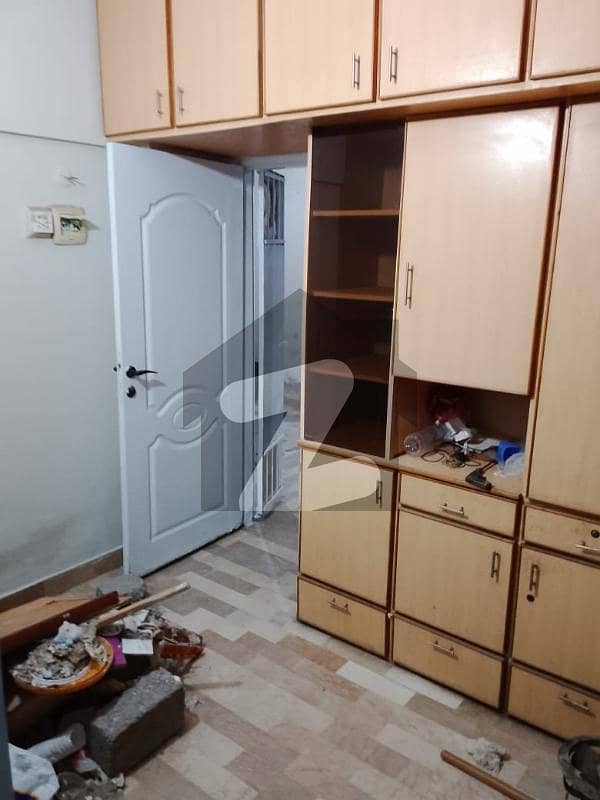گلشنِ اقبال ٹاؤن کراچی میں 2 کمروں کا 3 مرلہ فلیٹ 60.0 لاکھ میں برائے فروخت۔